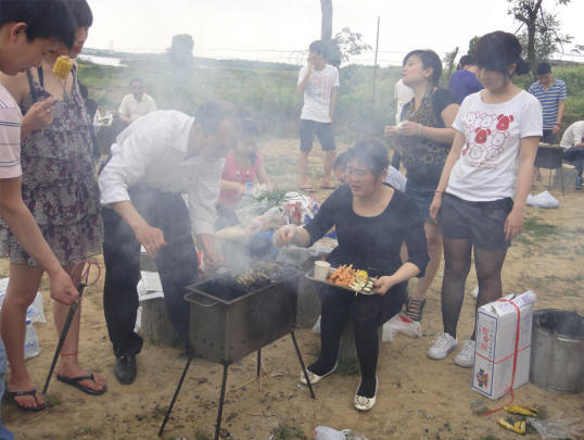 相約4月讓我們攜手一起去大自然,仰望藍天白云,游覽湖光山色(圖3)